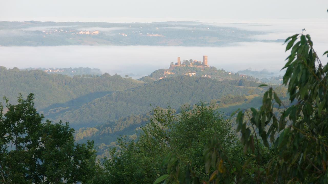 Bed and Breakfast Bout De Cote Lacam-dʼOurcet Esterno foto