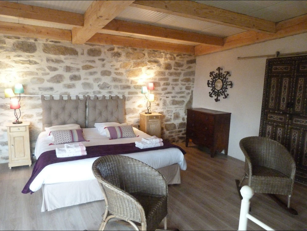 Bed and Breakfast Bout De Cote Lacam-dʼOurcet Esterno foto