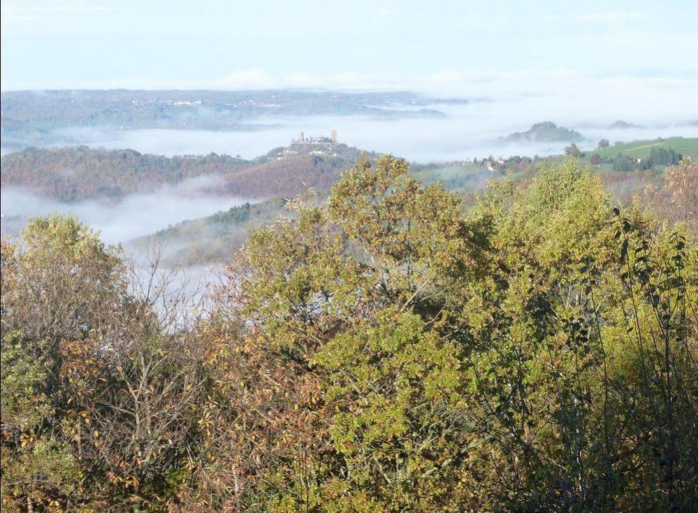 Bed and Breakfast Bout De Cote Lacam-dʼOurcet Esterno foto