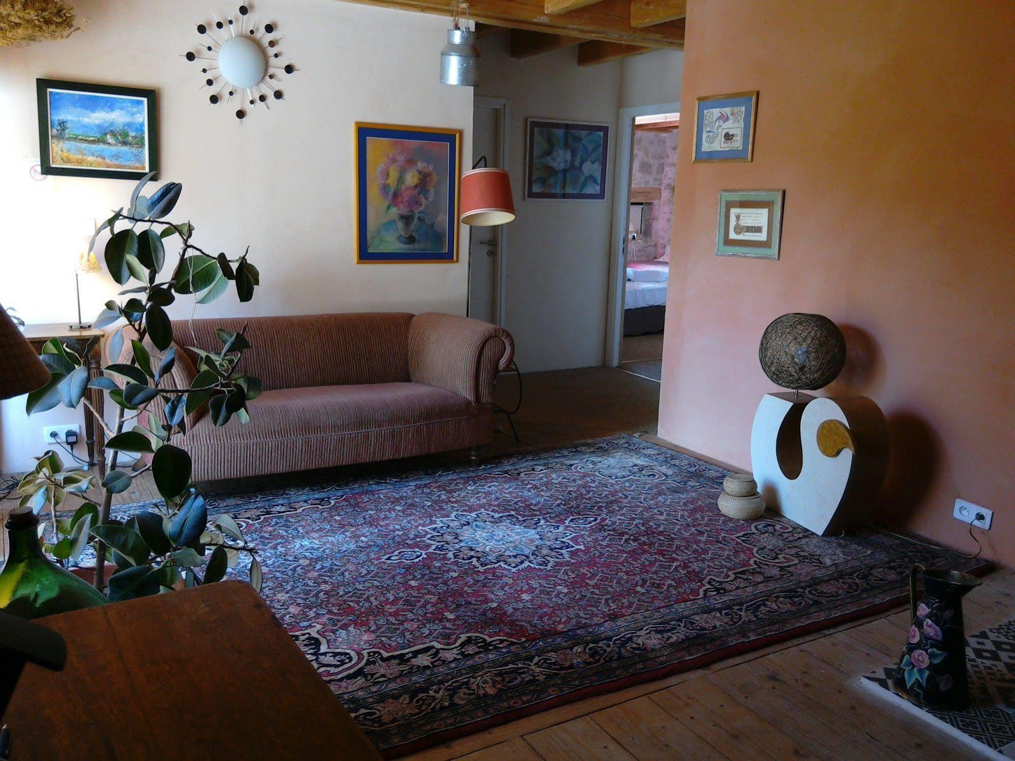 Bed and Breakfast Bout De Cote Lacam-dʼOurcet Esterno foto