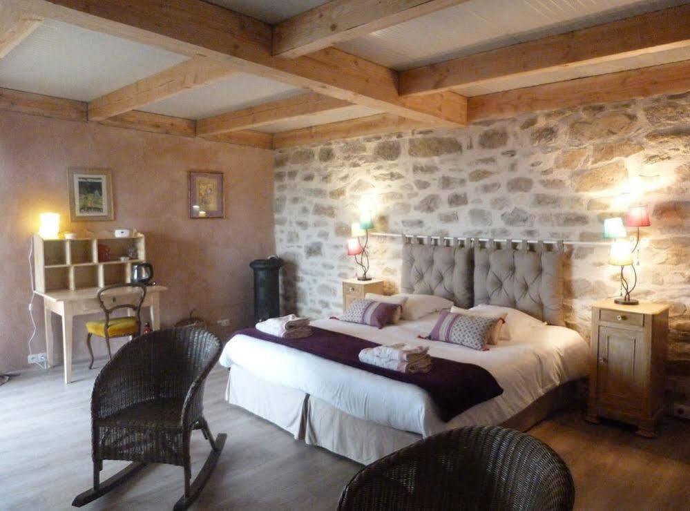 Bed and Breakfast Bout De Cote Lacam-dʼOurcet Esterno foto